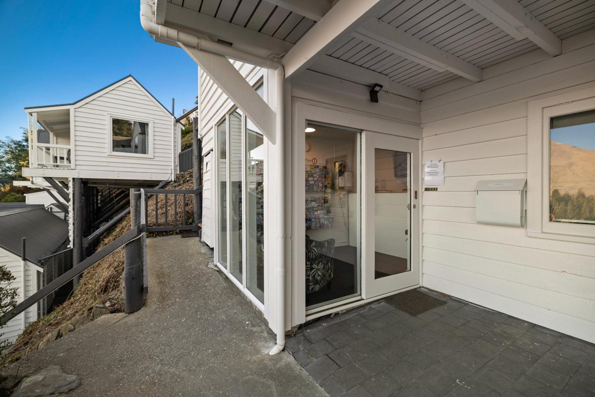 קווינסטאון Lakeview Colonial House מראה חיצוני תמונה